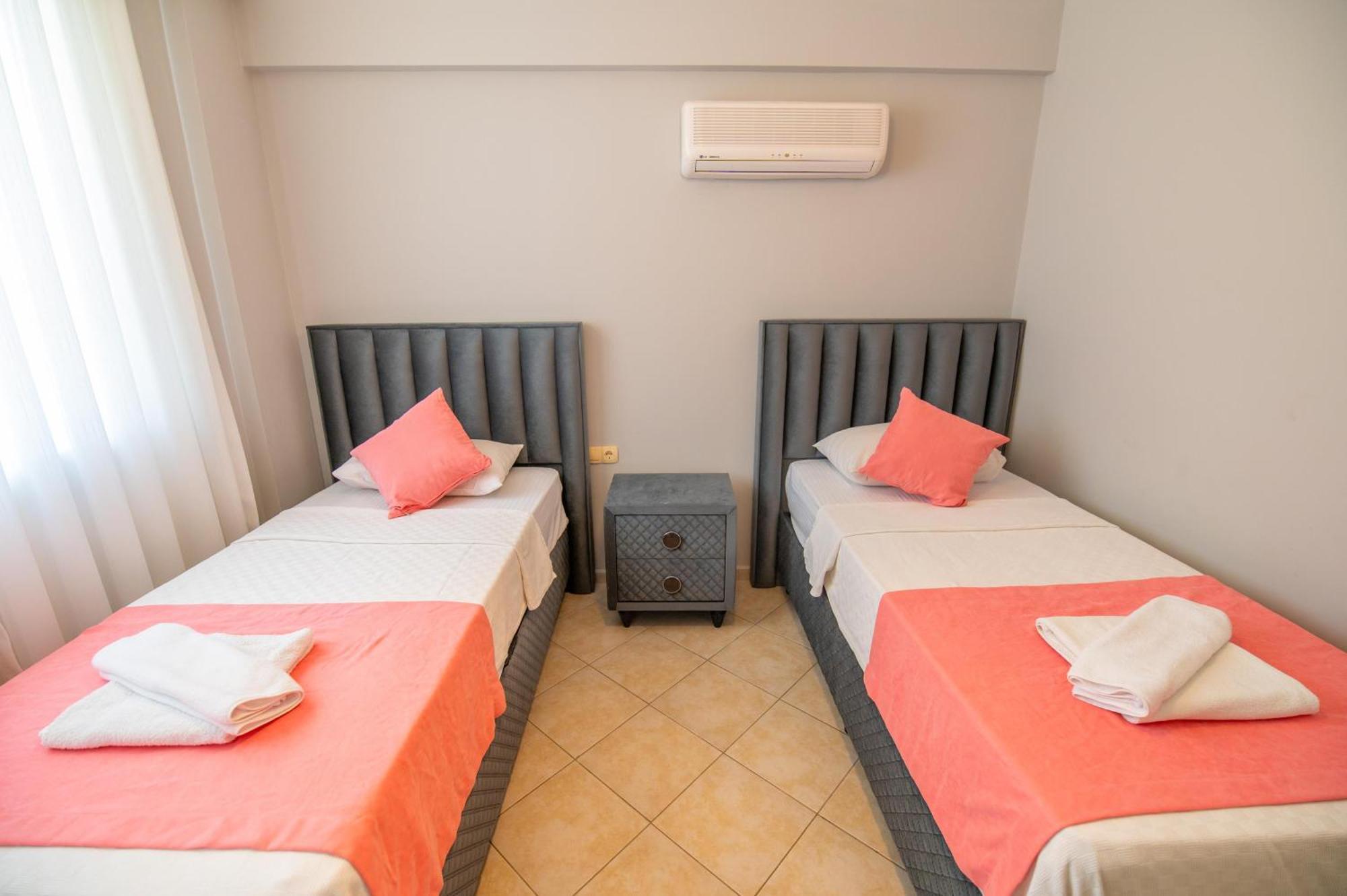 Sunset Beach Resort Aqua Lettings Fethiye Eksteriør bilde