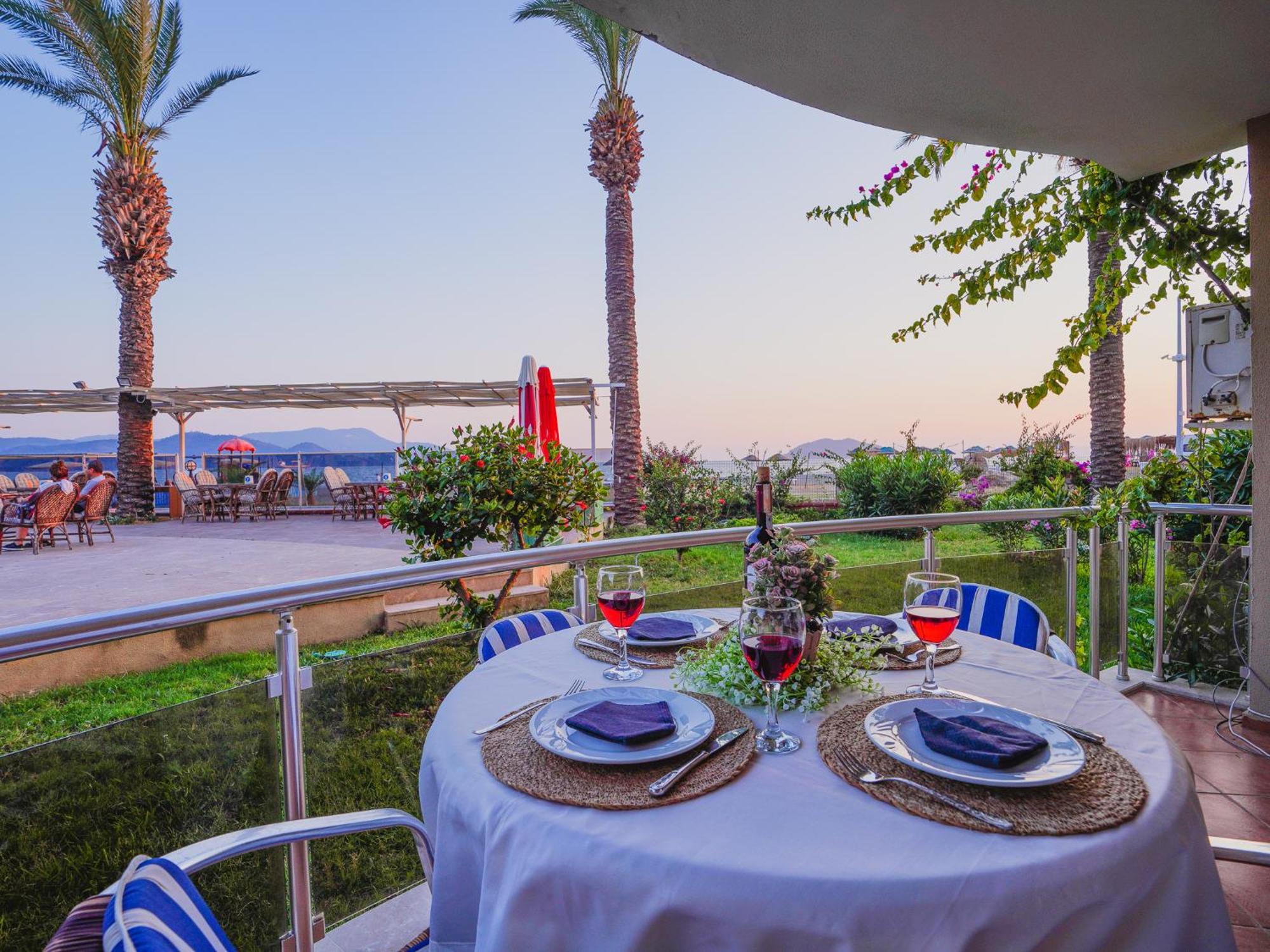 Sunset Beach Resort Aqua Lettings Fethiye Eksteriør bilde